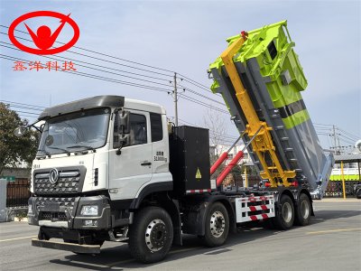 纯电动东风天龙8×4勾臂垃圾车